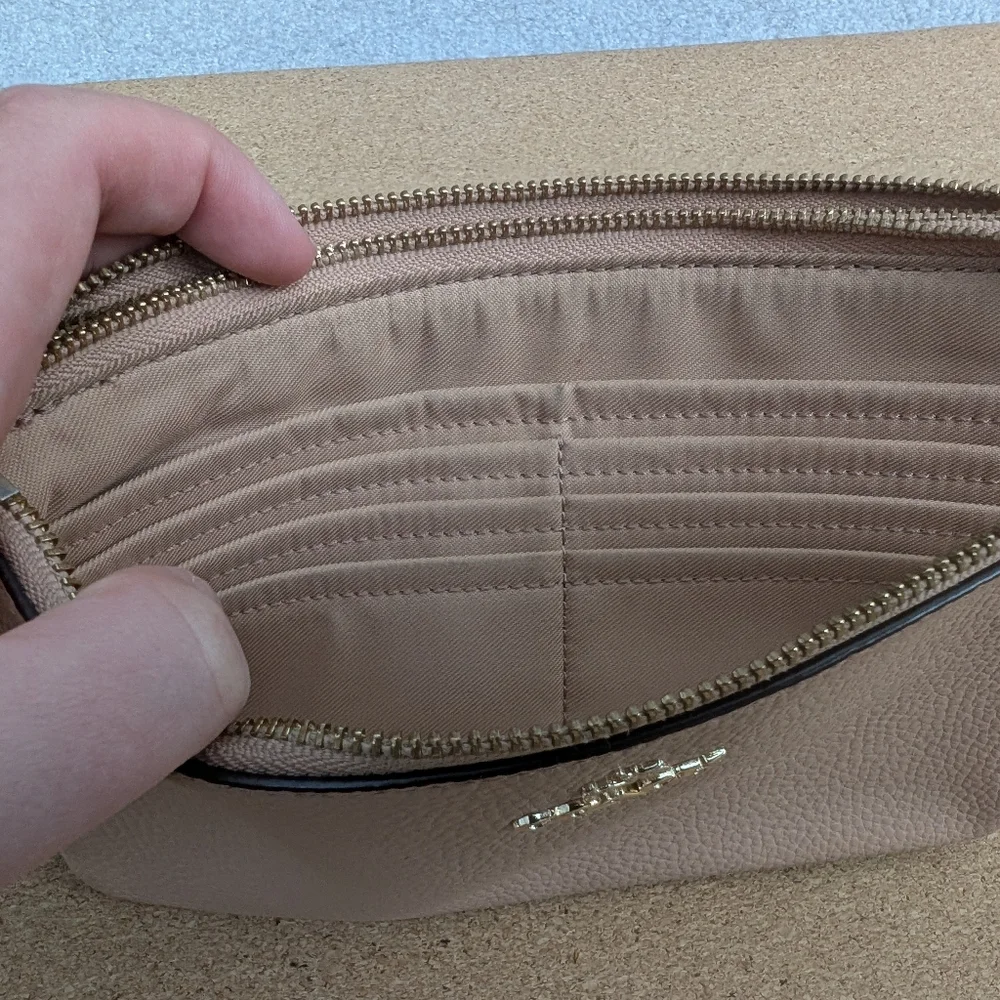 Coach Wristlet - Picture 8 of 9